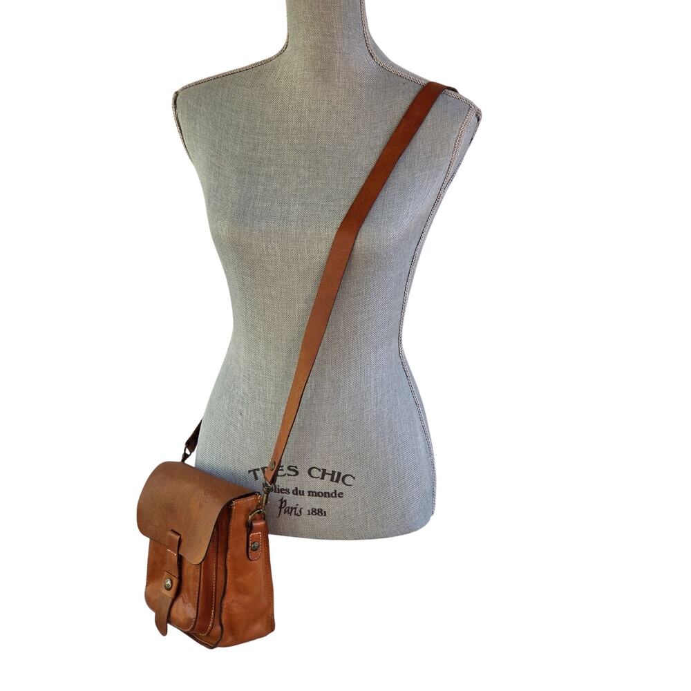 SOLD Patricia Nash Lari British Tan Leather Crossbody | Western Boho - Picture 4 of 11